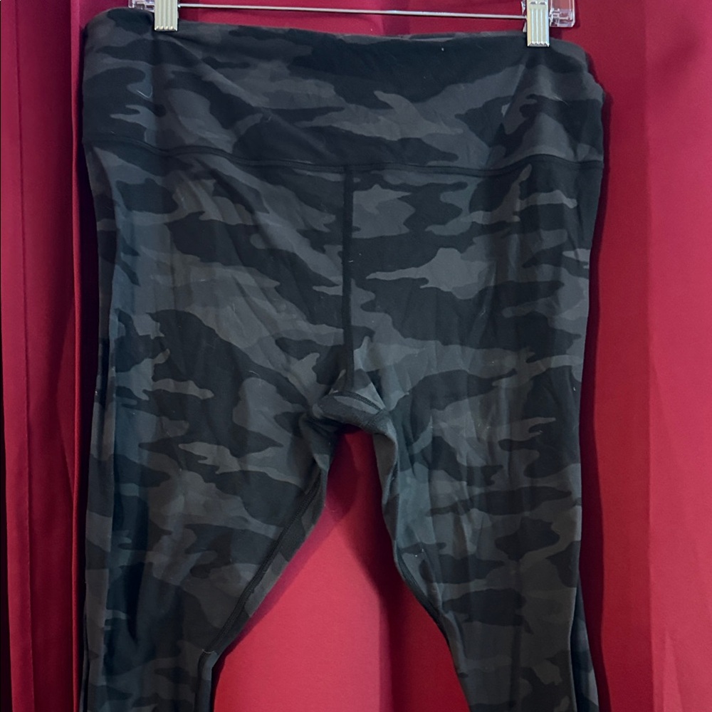 Athletic Camouflage Leggings